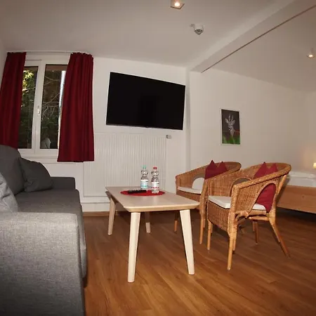 Lafette هينترتزارتن