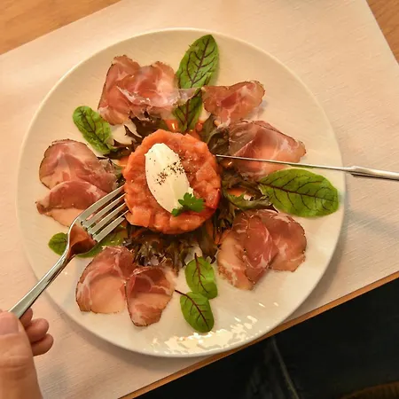 Lafette 3* هينترتزارتن